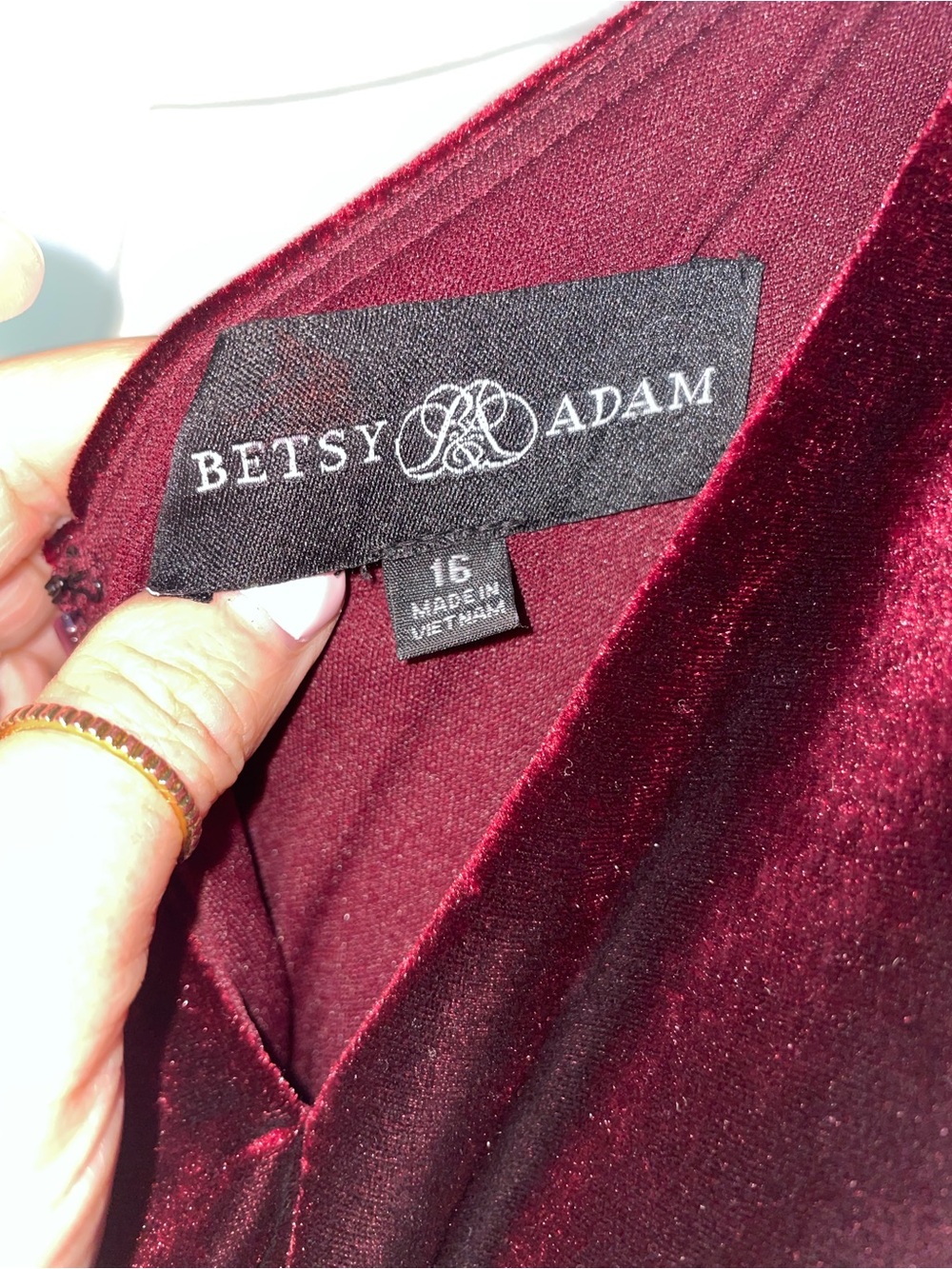 Betsy & Adam Ella Velvet One-Shoulder Gown Maxi Dress Lined Burgundy Size 16 - Picture 5 of 9